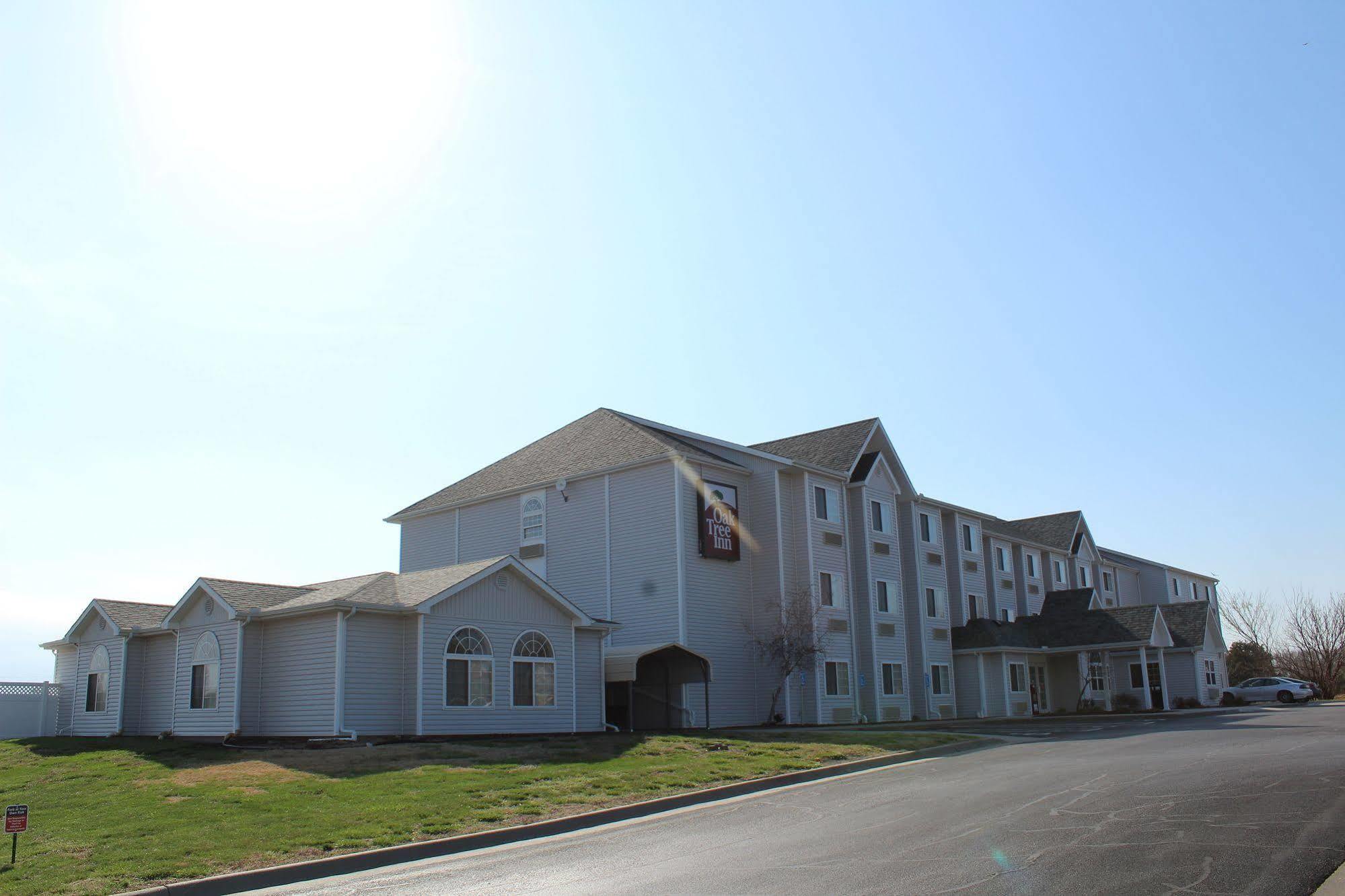Travelodge By Wyndham Fort Scott Extérieur photo