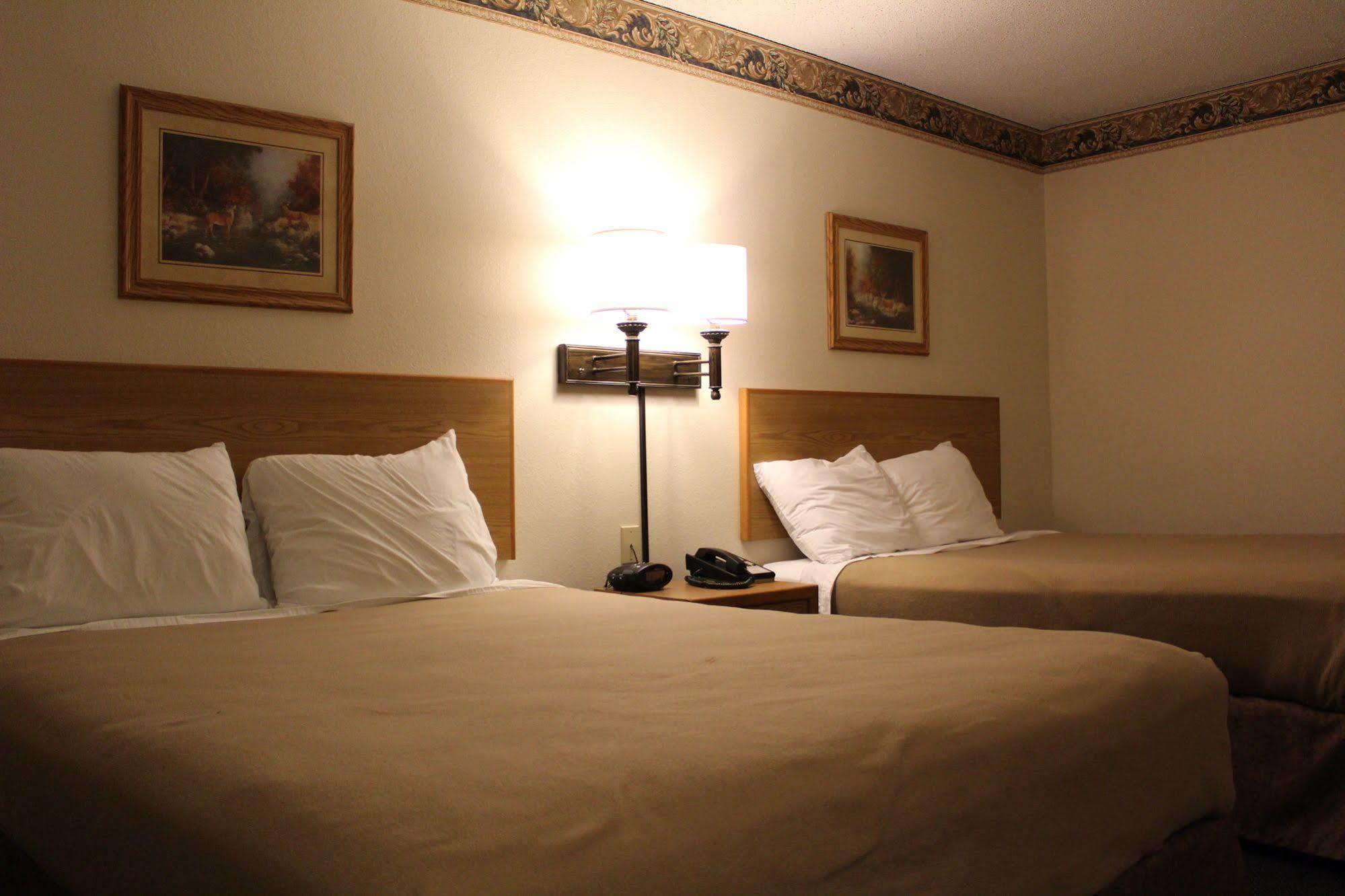 Travelodge By Wyndham Fort Scott Extérieur photo