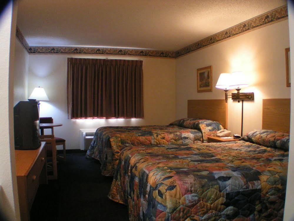 Travelodge By Wyndham Fort Scott Extérieur photo